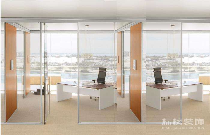 办公室装修玻璃隔断布局